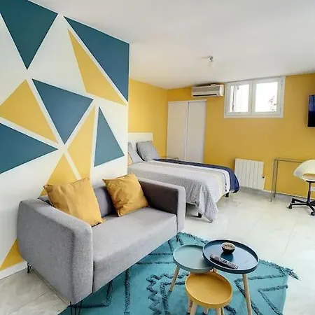 Superbe Hyper Centre Equipe Wifi Netflix 2pers * Amiens