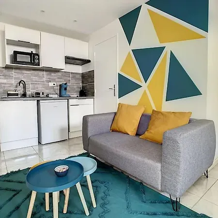 Superbe Hyper Centre équipé Wifi Netflix 2pers Appartement